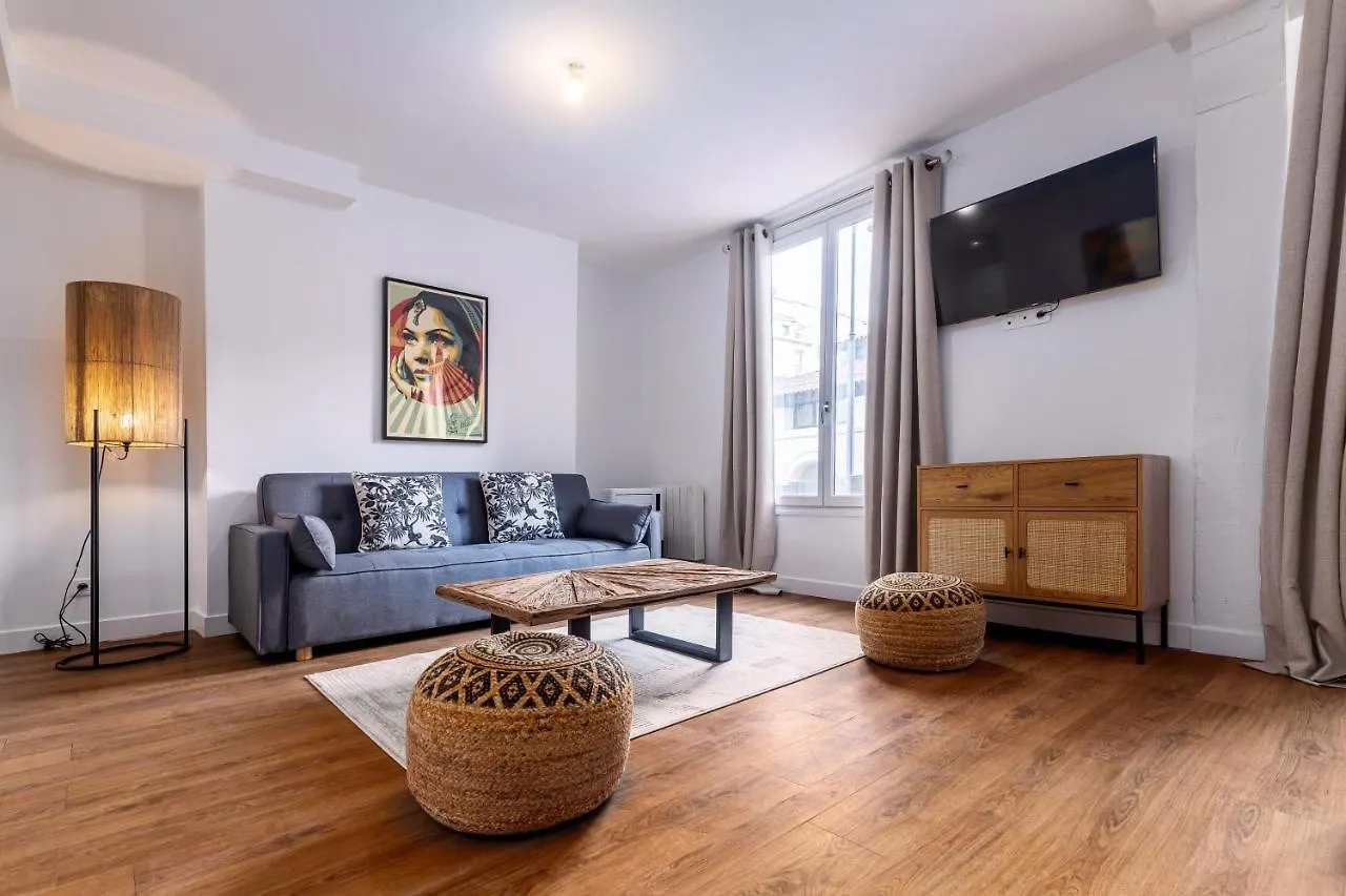 Contacten van Cosy Flat In Saint-Germain Des Pres